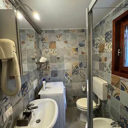 بيت ضيافة Ca' De Le Capuzine البندقية