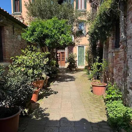 Ca' De Le Capuzine *